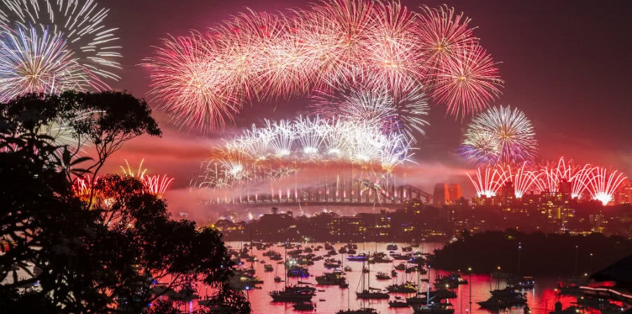 spectacular new years eve fireworks display in sydney spectacular new years eve fireworks display in sydney